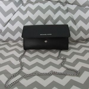 SOLD⛔Michael Kors Chain Wallet